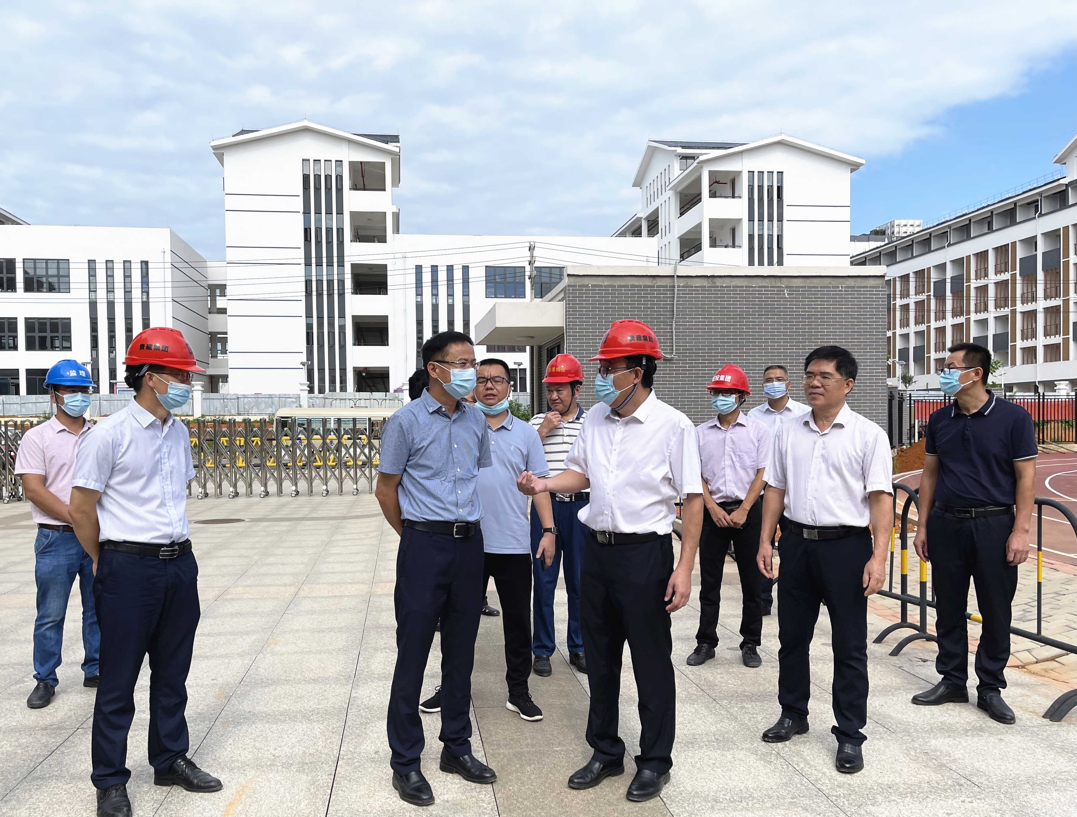 贵港市领导视察调研集团公司工程项目